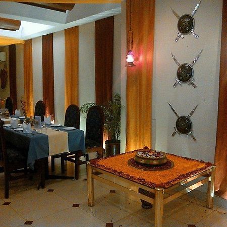 Hotel Lake View Ashok 博帕尔 外观 照片