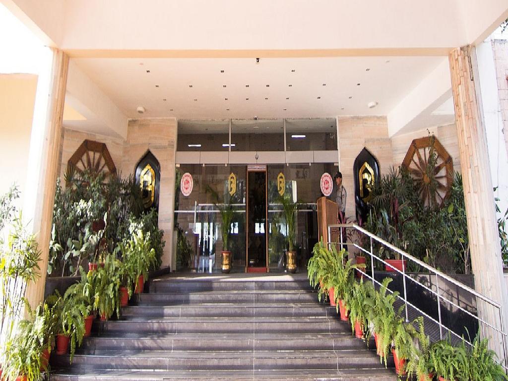 Hotel Lake View Ashok 博帕尔 外观 照片