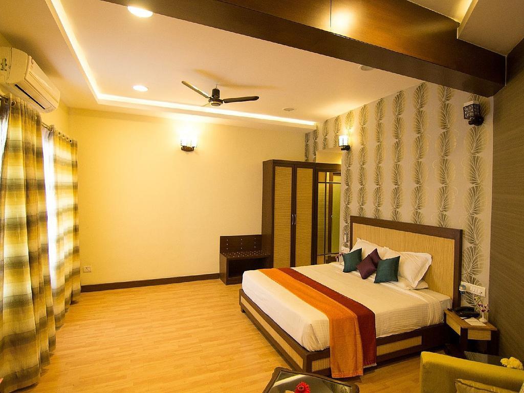 Hotel Lake View Ashok 博帕尔 外观 照片