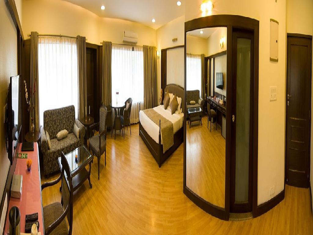 Hotel Lake View Ashok 博帕尔 外观 照片